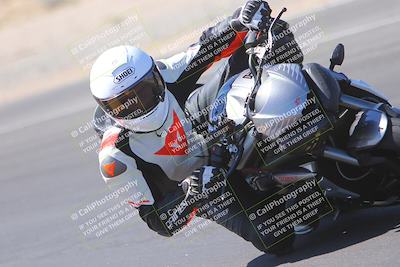 media/Sep-25-2023-Moto Forza (Mon) [[81ffa65e0a]]/B-C Group/Session 3 (Turn 16 Inside)/